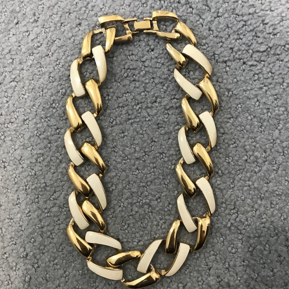 Fashion Necklace 9.75” Long - Picture 3 of 4